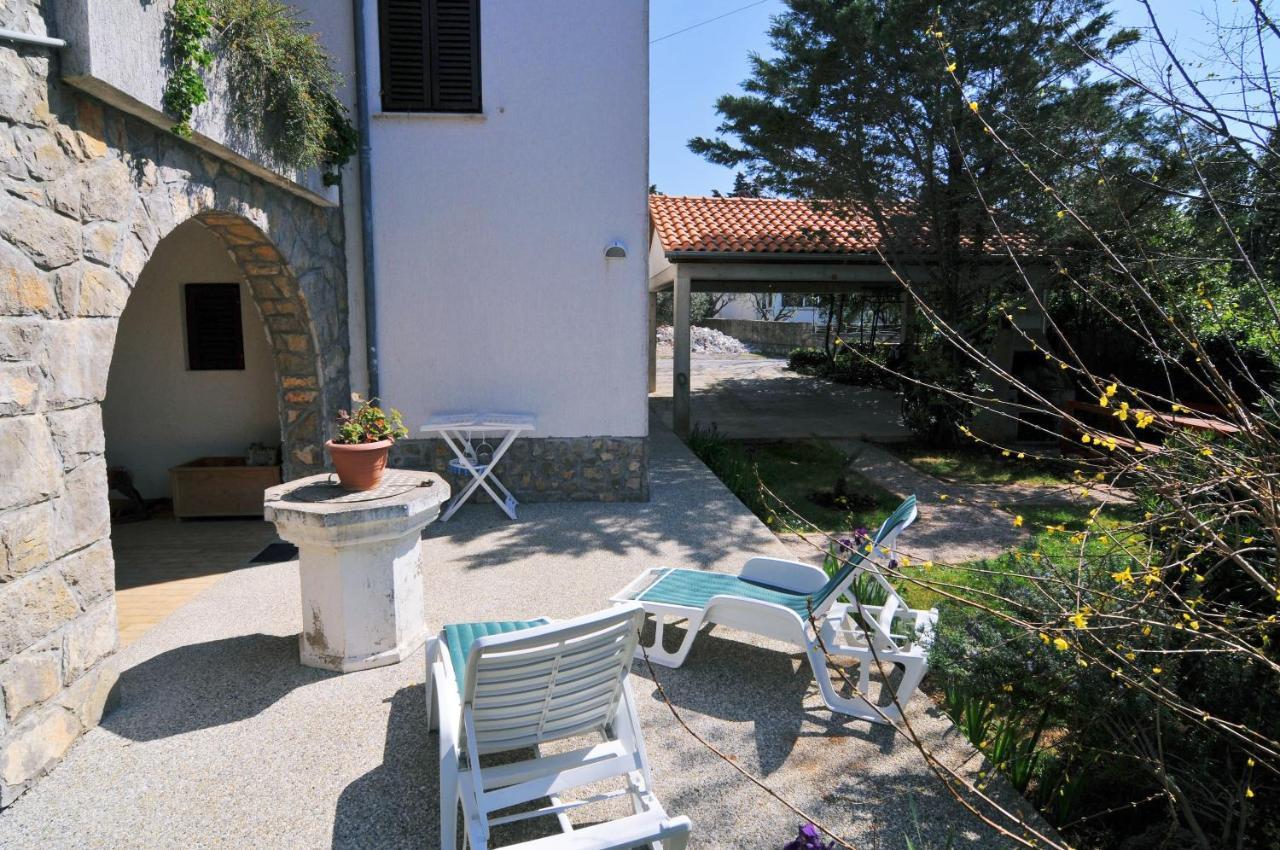 Apartments Milenka Punat Exterior photo